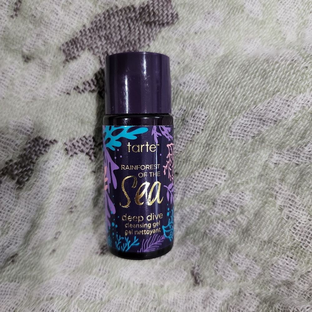 Tarte Rainforest of the Sea Deep Dive Cleansing Gel